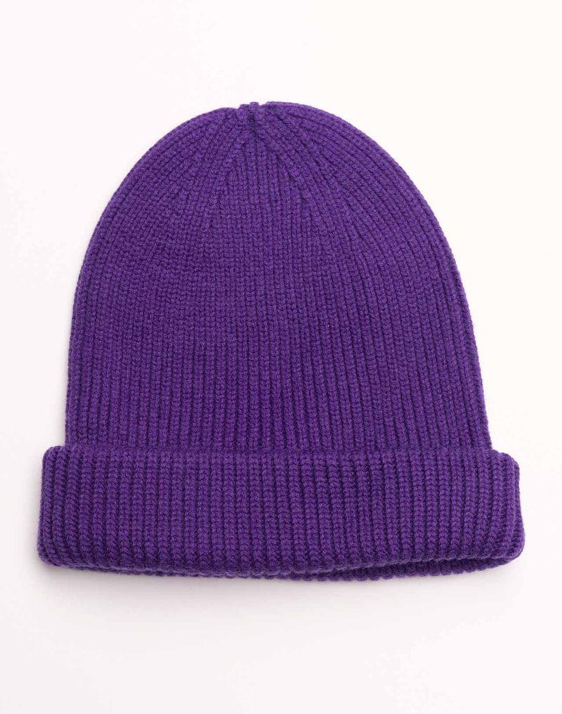 OLOW Falco Merinowoll-Beanie in Violett – Produktansicht